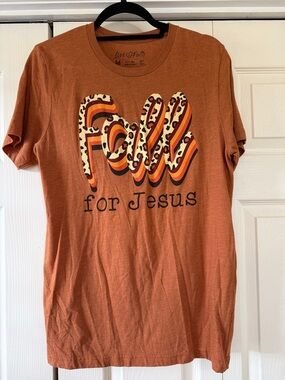 Women’s fall for Jesus tshirt